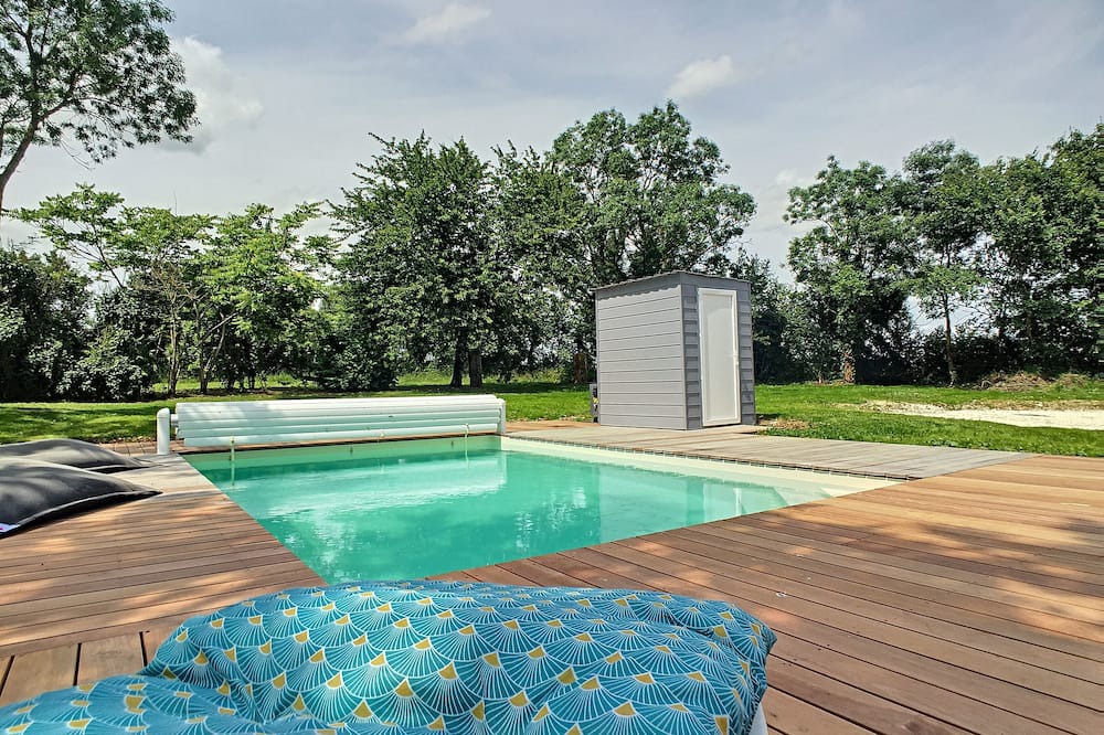 Benon House | Gîte 4/6 persons, private heated swimming pool