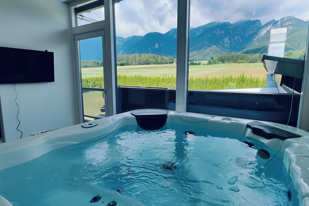 Schardorf Apartment | Penthouse next to golf course, near RedBull Ring