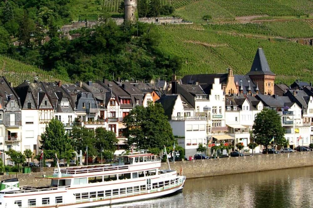 Merl House | Villa Burglay Zell Mosel