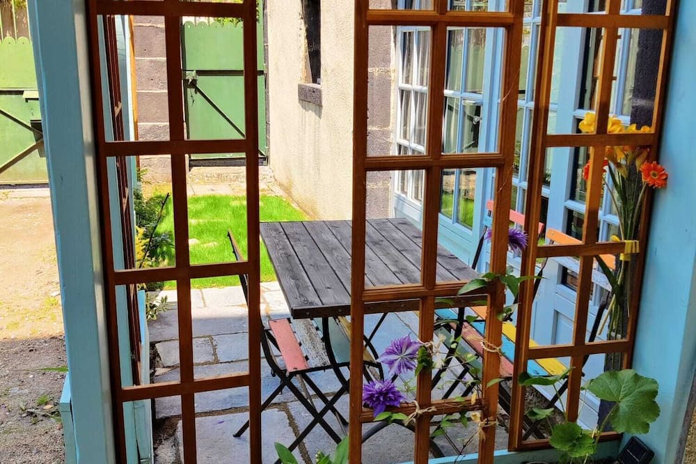 Mezel Apartment | Vrbo Property