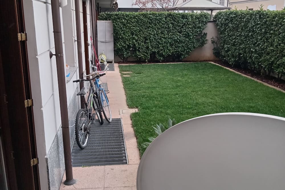 Lissone Apartment | Grazioso appartamento con giardino privato