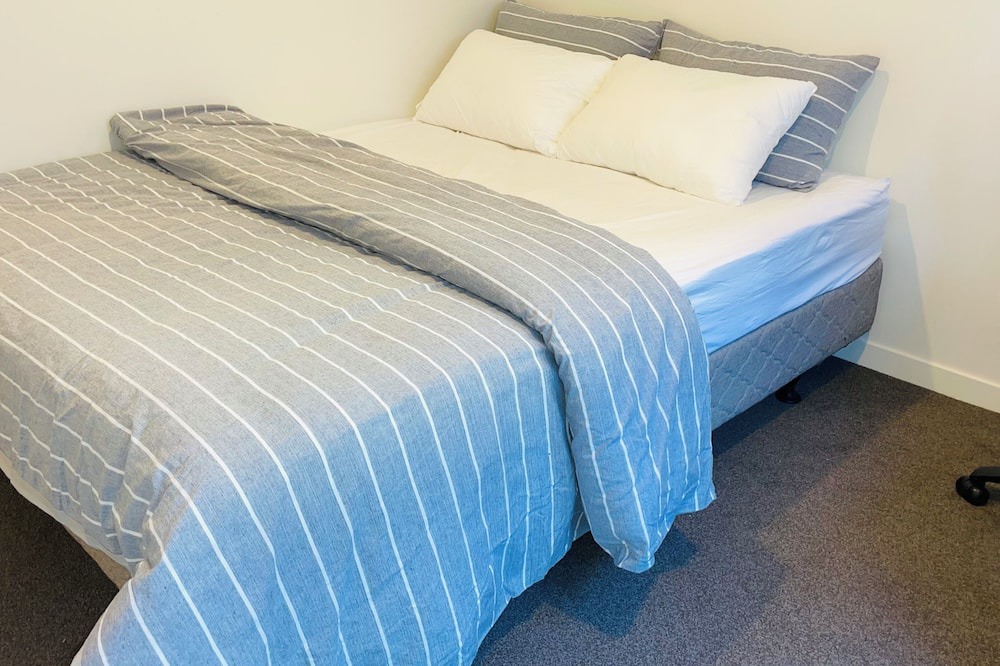 Petone Apartment | Private Ensuite Room in Petone.