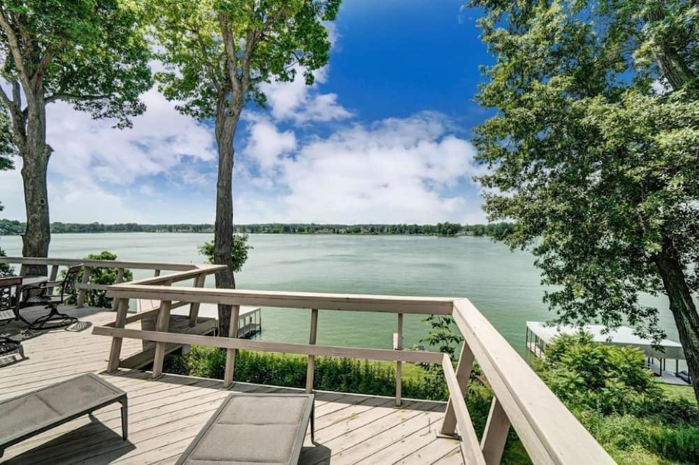 Nashport House | Lakefront house with one of the best views on Buckeye Lake. Dock Included.