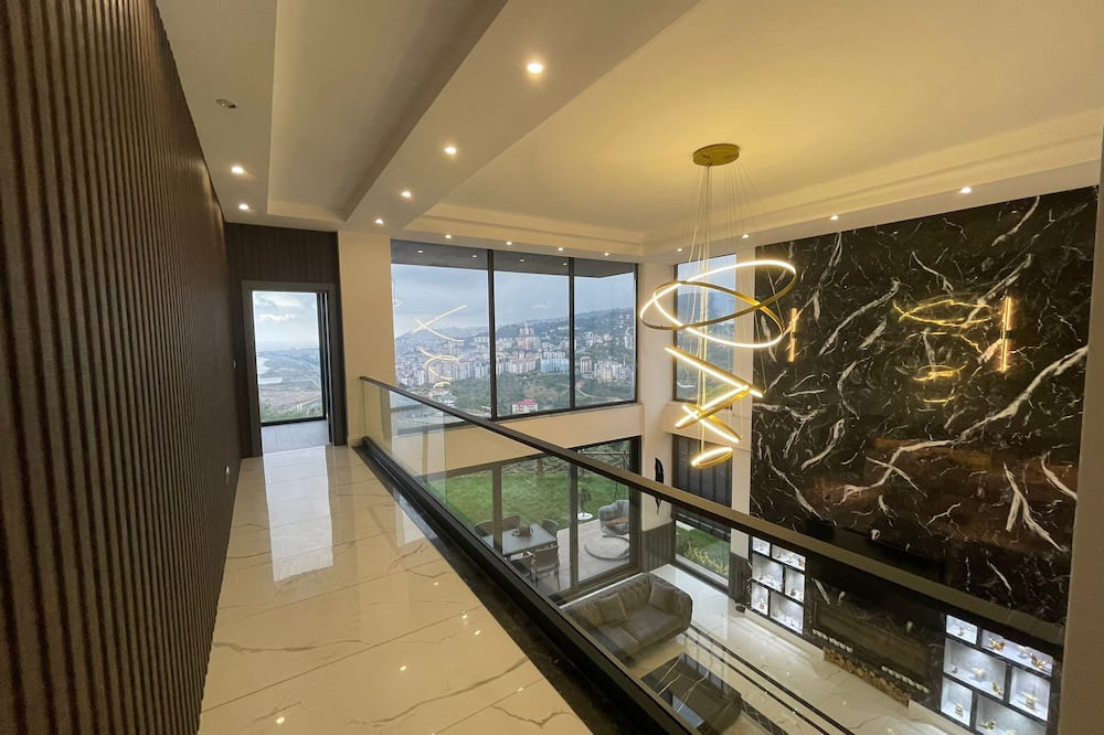Trabzon House | Unique view -2 minutes to sea/5 minutes to city centre.New builded and furnished