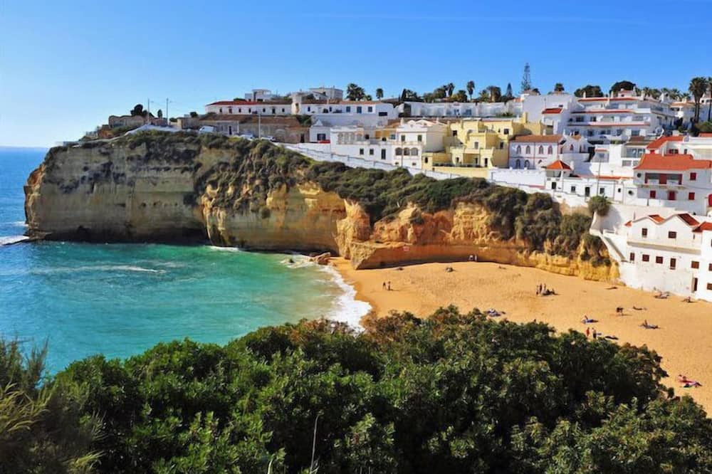 Estombar Boat Rental | Villa Miguel Comfortable holiday residence
