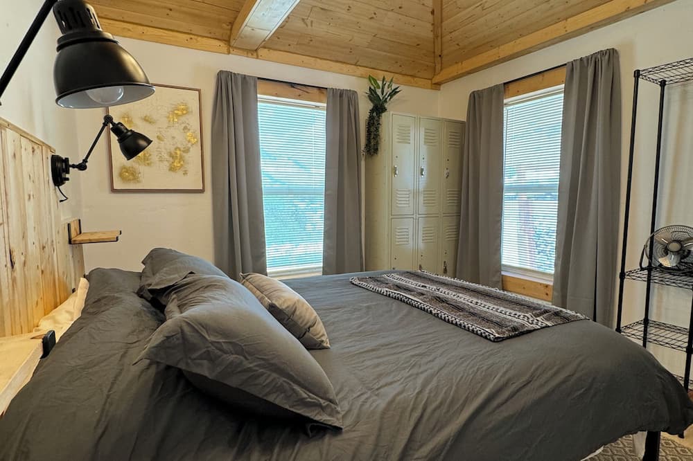 Price House | Beautiful quiet home with views. In Helper UT/pet friendly hiking nearby
