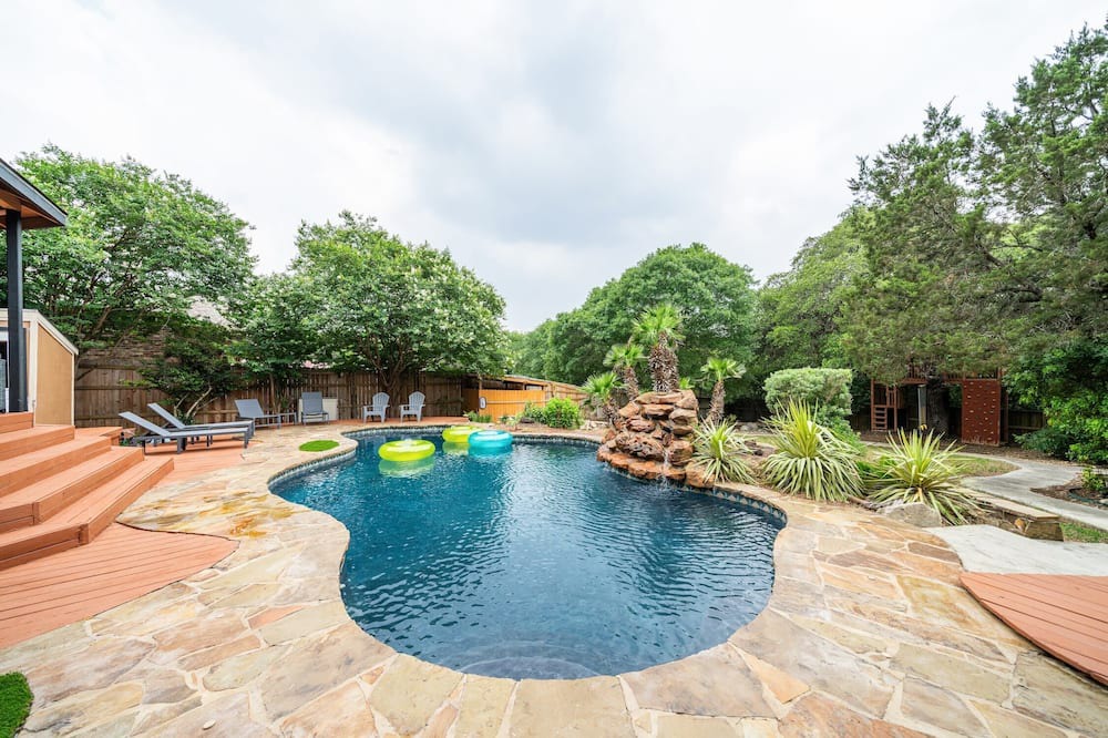 Wetmore Villa | Spacious 4BR Villa w/ Private Pool, Near Six Flags