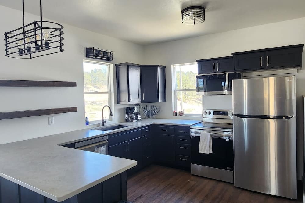 Marsland Cabin | Relaxing Ranch Retreat, Pet Friendly, privacy and perfect get away!