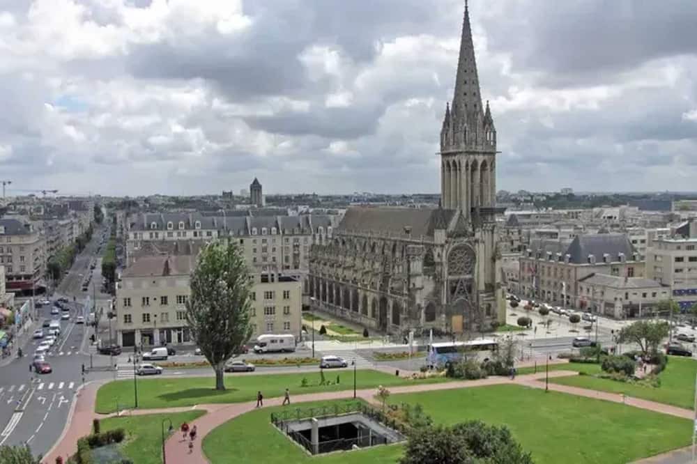 Saint-Martin-de-Fontenay House | Homerez - House 10 km away from the beach for 4 ppl. at Saint-Martin-de-Fontenay