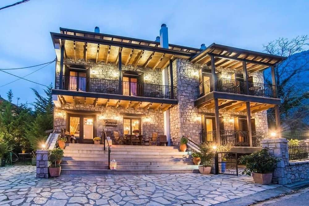 Eptalofos Condo | Eptalofos Guesthouse - Double Suite with Fireplace