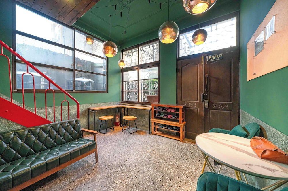 Tainan City Centre Bed & Breakfast | Time Tree House