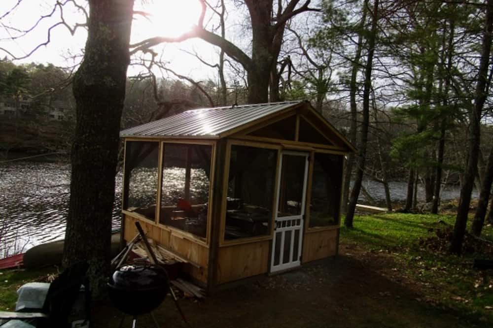 Boothbay House | NEW Hummingbird Cottage