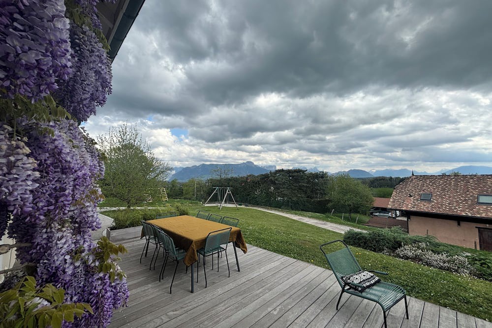 Cruseilles House | Vrbo Property