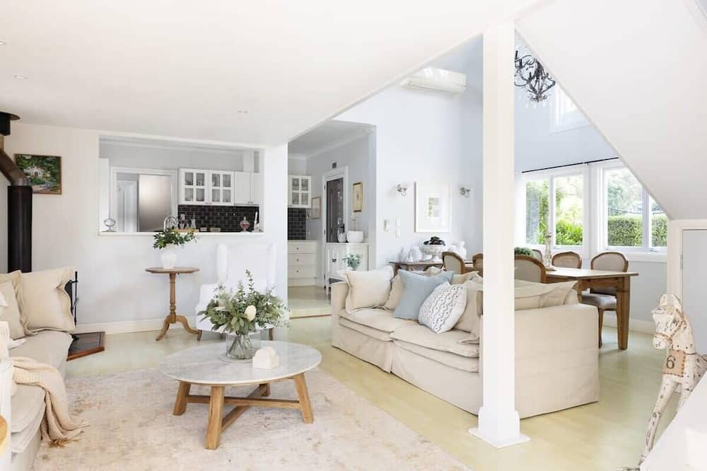 Witta House | Luxury Country Cottage Escape for 6