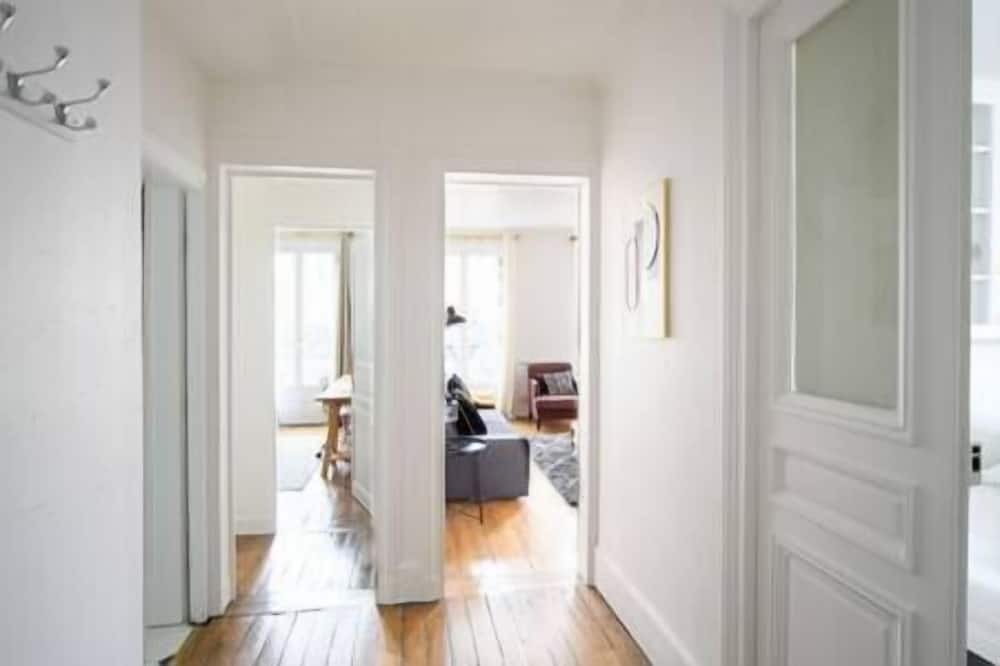 Notre-Dame-des-Champs Apartment | Charming Apartment with Balcony-6th-Mobility Lease