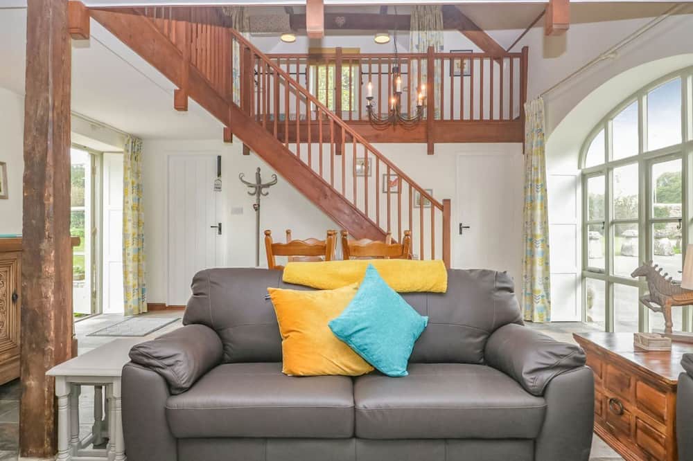 Shepton Mallet Cottage | 2 bedroom accommodation in Pilton, near Shepton Mallet