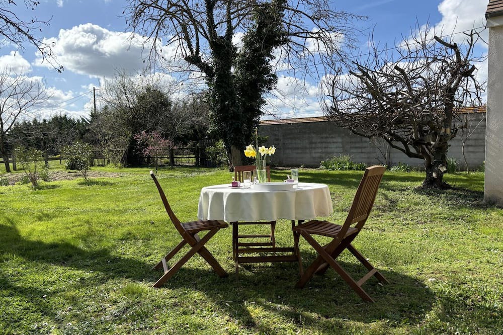 Contigny Cottage | Gite Contigny, 1 bedroom, 2 persons