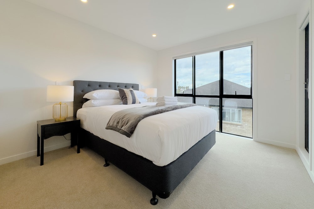 Epsom House | Brand New 4 Bedrooms Townhouse in Auckland Epsom