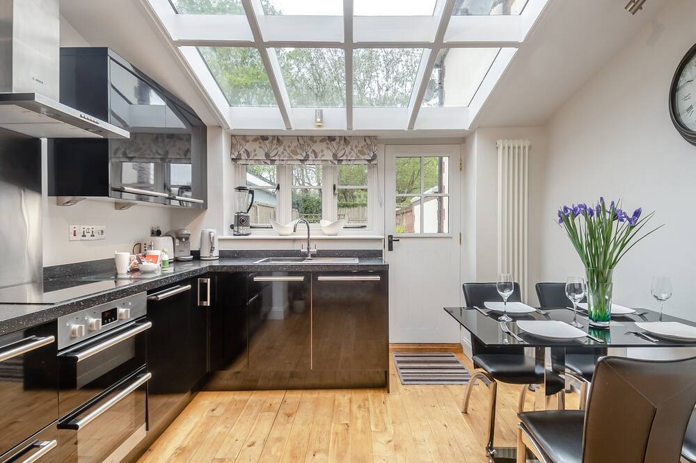 Overstrand Cottage | 2 bedroom accommodation in Overtrand, near Cromer