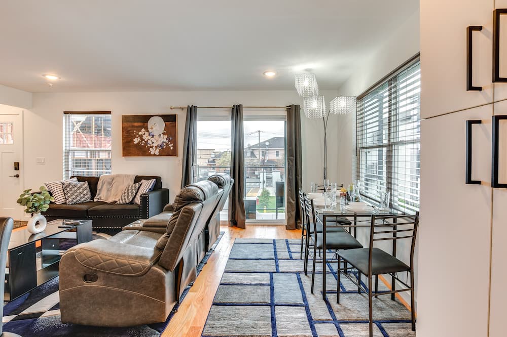 Elizabeth Apartment | Modern Elizabeth Apartment ~ 1 Mi to Train Station