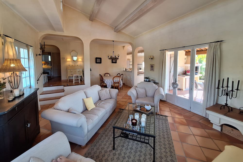 Taradeau Villa | Petit Coin de Paradis à 5' du Village Viticole de Taradeau, vue Superbe!