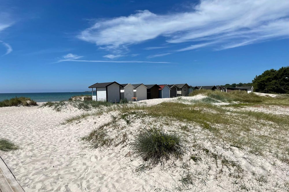 Ljunghusen House | 4 star holiday home in Höllviken
