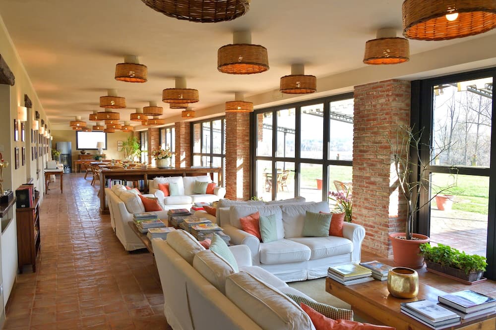 Gazzola Other | Accommodations within a farmhouse with riding stables between the forest and the river
