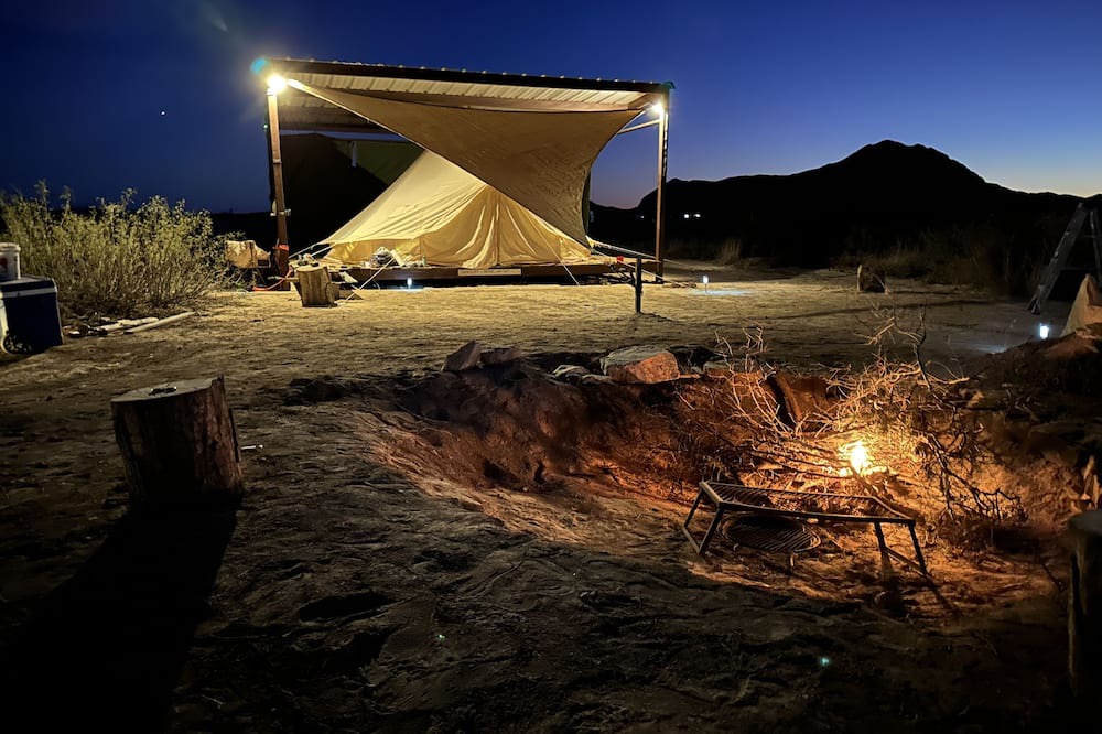 Alpine RV Rental | Stunning glamp tent with wifi, bathrooms, showers, 20 acres under cover!