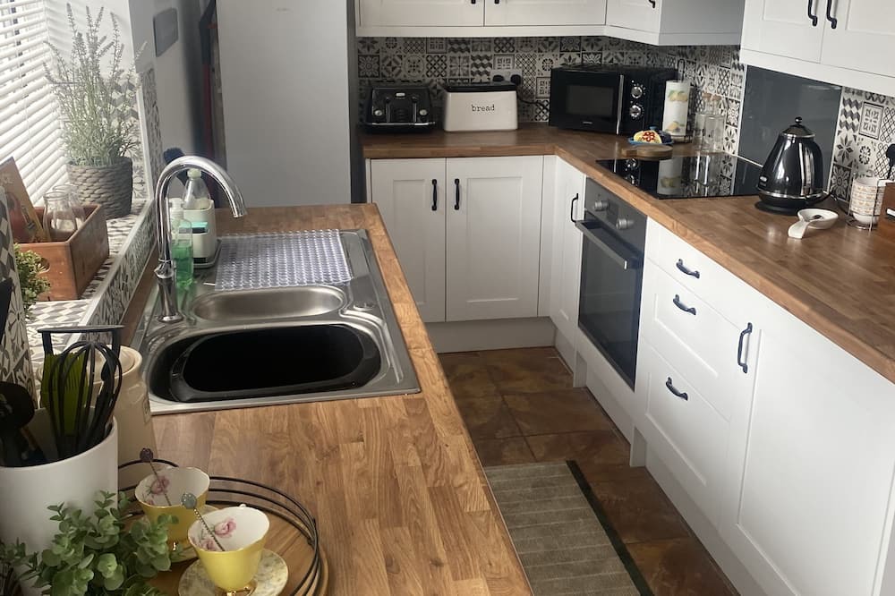 Chard Cottage | “Cosy Cottage “located in Chard a beautiful destination in Somerset.