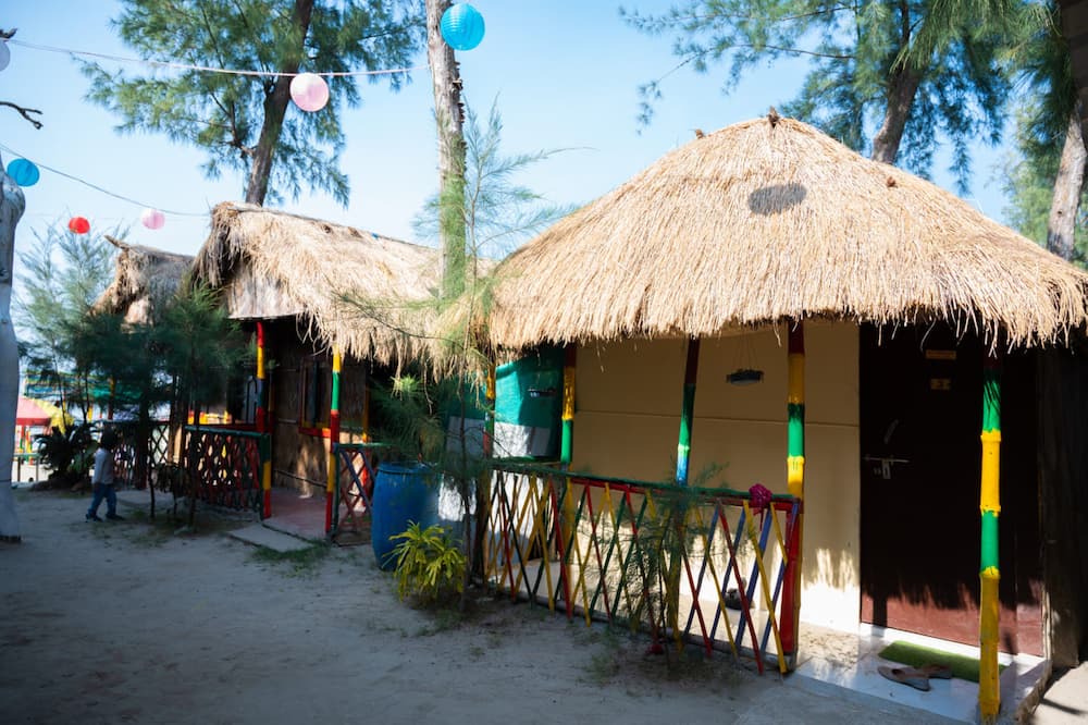 Diamond Harbour Cottage | Holud Pakhi