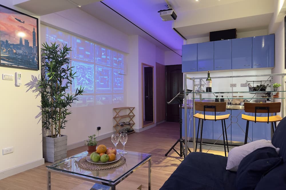 Zhongshan Apartment | CityCenter/5minMRT/2Beds/6people/ShoppingArea