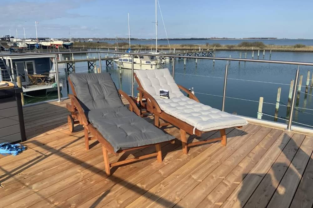 Kragenæs Boat Rental | Hausboot Moby Chic für 5 Pers. mit Großer Dachterrasse in Kragenæs auf Lolland
