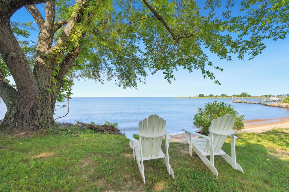 Rock Hall Cottage | Waterfront and Wonderful! Welcome to the Bayburst Lodge.
