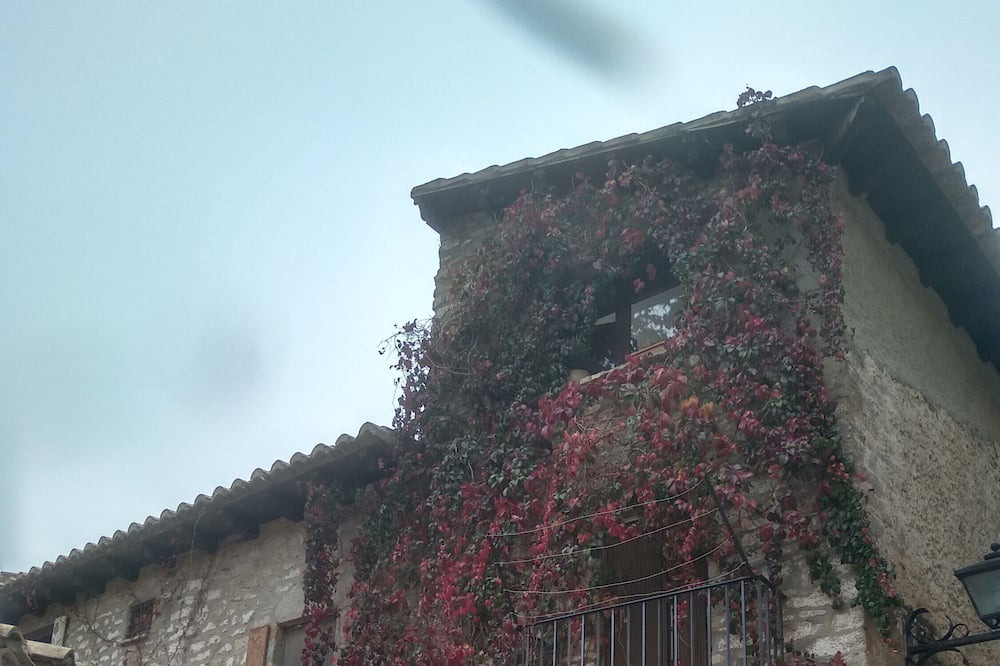 Mirambel Apartment | Apartment 'Casa Demetrio' with Wi-Fi