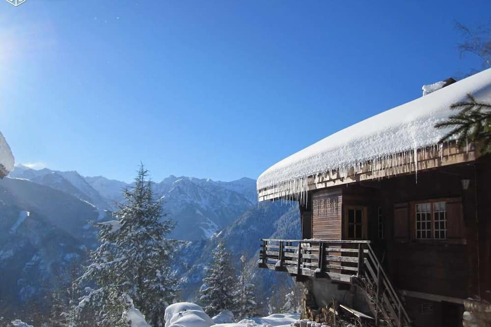 Savignac-les-Ormeaux Ski Chalet | Véritable Chalet de Montagne Labellisé en Station de ski