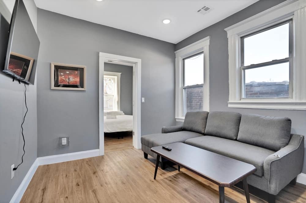 Roselle Park Apartment | Very Affordable & New!6 Beds Apt in Roselle Park,NJ! Near Schools. Pet Friendly!