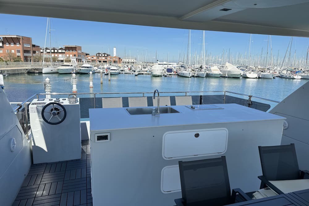 Marina di Ravenna Boat Rental | Houseboat, Marina di ravenna, Marinara, Cervia, yachts, suit, casa galleggiante