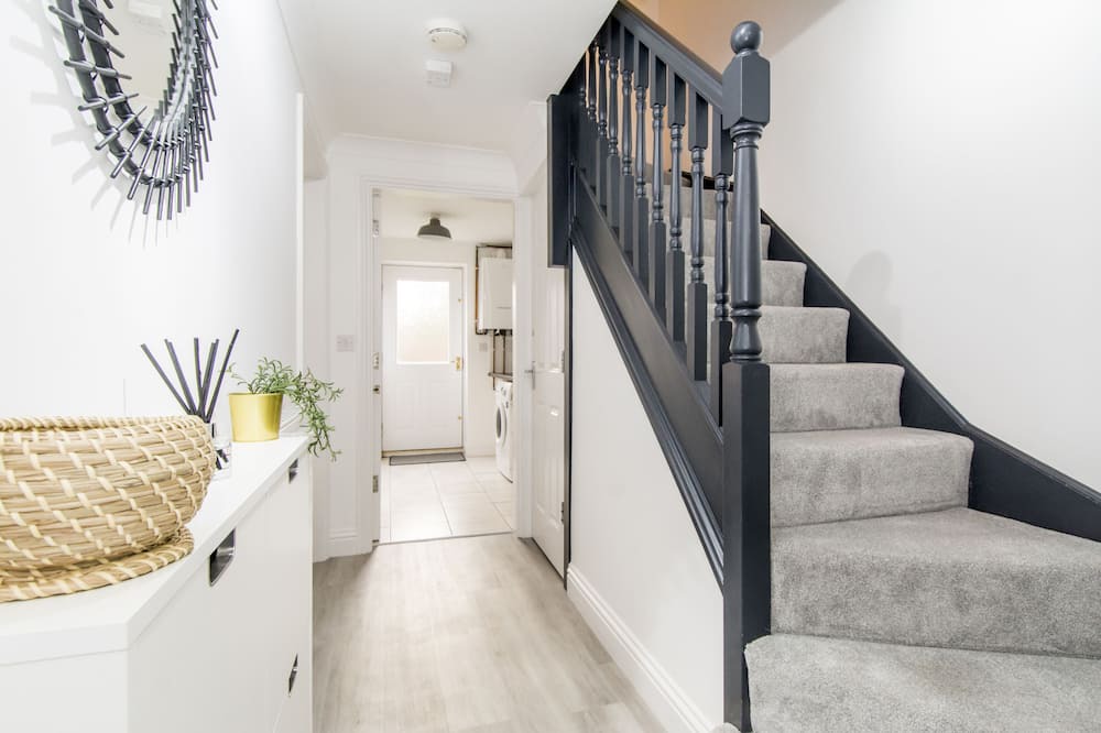 Market Harborough House | Charming 3- Bedroom Terrace House w/Netflix