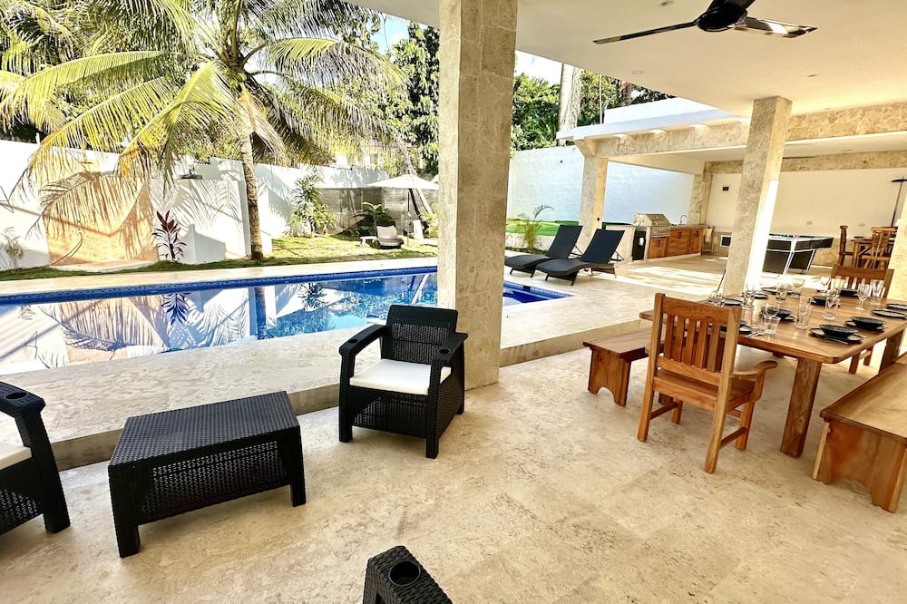 El Centro House | -NEW- Spacious 5Bdrms Villa With Pool & Grill - Close to Playa Popy !
