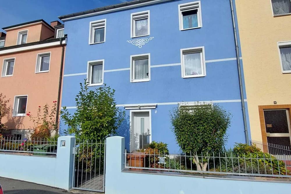 Hof Apartment | Ferienwohnung in Hof, 5 Gehminuten zum Sanaklinikum Oder Freiheitshalle