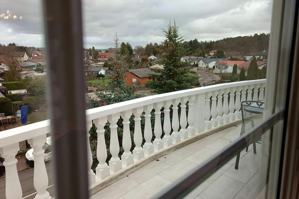 Kirkel Apartment | Homerez - Beautiful apartement for 4 ppl. with garden at Limbach, Kirkel