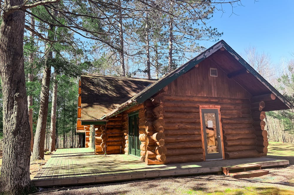 Pine County Cabin | Cozy log cabin located on a peaceful river near ATV trails and historic Duluth