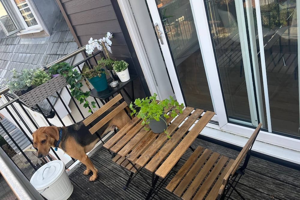 Dunton Green Apartment | Bright apartment, 40m to London