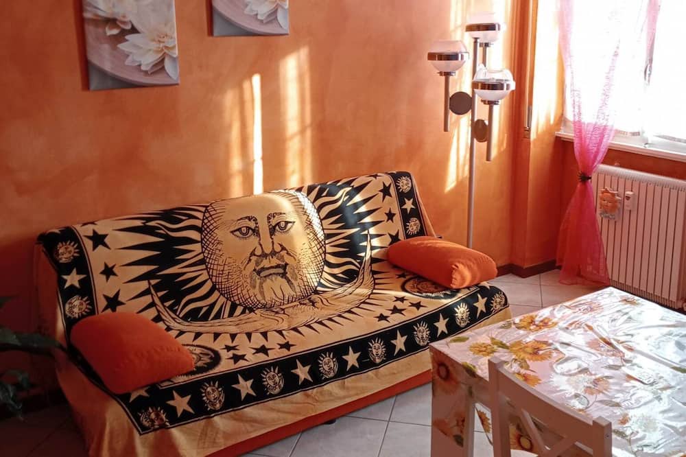 Cremona Apartment | Vrbo Property