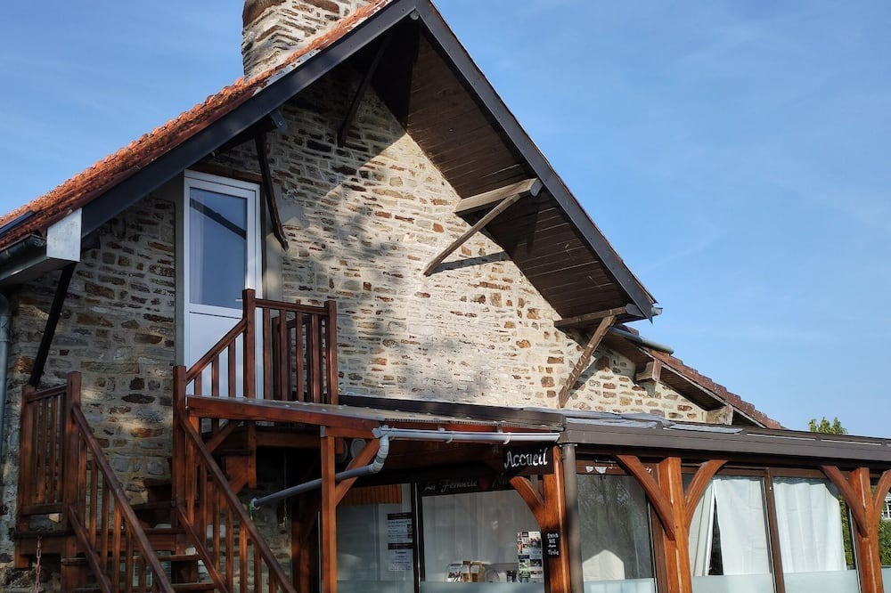 Moncy Apartment | Studio Équipé au Sein D'une Fermette