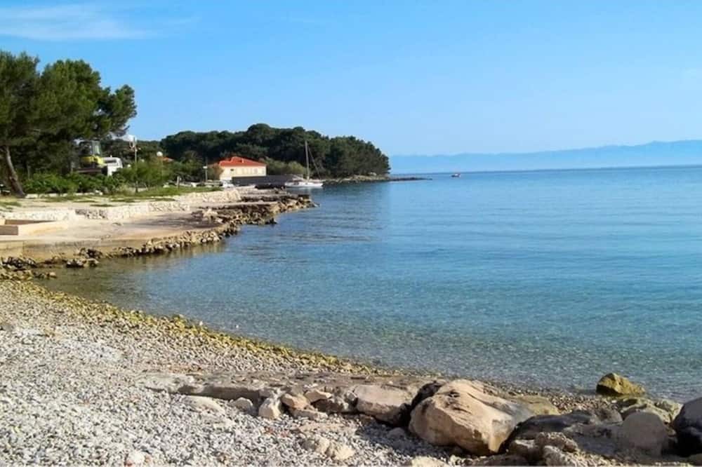 Batalaza Apartment | Apartment Renatare - close to the sea with parking: A1(2+1) - Ugljan, Island Ugljan, Croatia