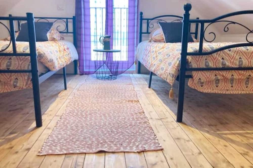 Aube House | Homerez - Beautiful property for 7 ppl. with terrace at Aube