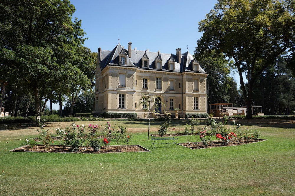 Charentonnay Cottage | GITE TROIS BRIOUX Entire cottage in Charentonnay, France