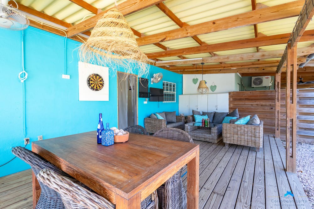 Bouvet Island House | Charming 2-bedroom house with big terrace for rinse gear and grill