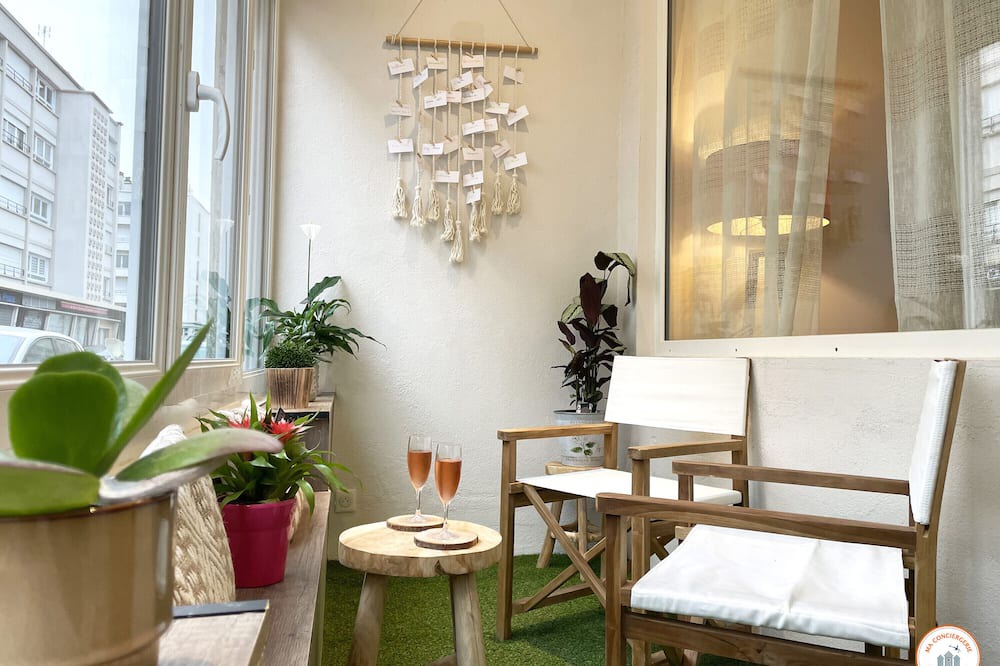 Downtown Le Havre Apartment | The Pearl - Jacuzzi SPA - Giant Screen - Parking